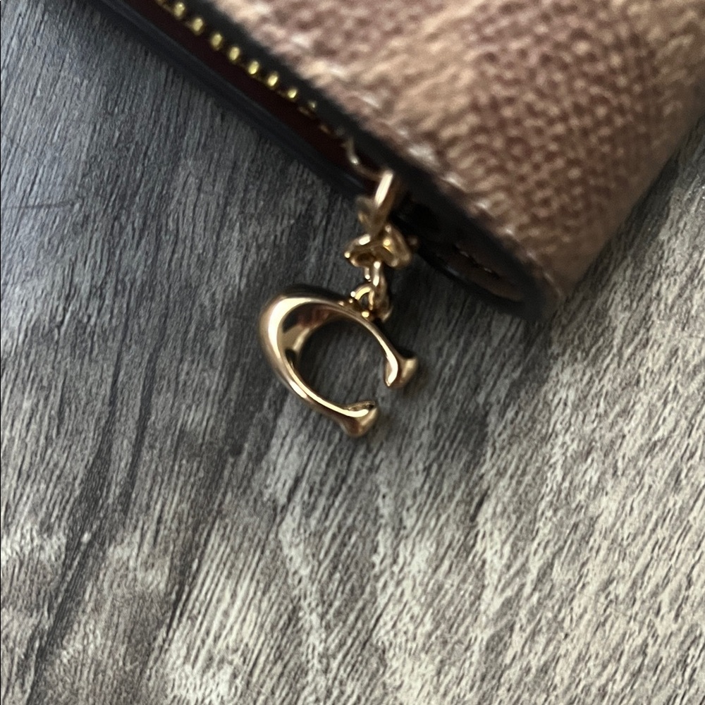 Coach Tan Signature Wallet - Picture 5 of 7